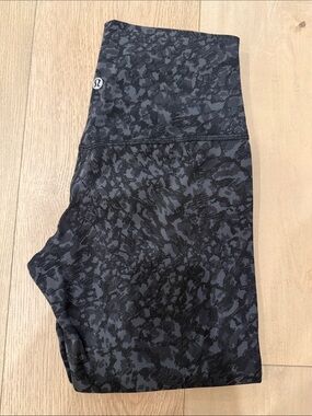 Lululemon Dark Gray & Black Leggings
